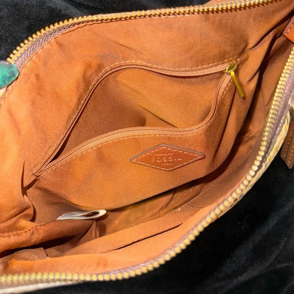 Fossil Brown Shoulder Bag with Classic Leather Accents - Picture 6 of 8